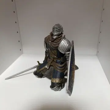 다크 소울 상급 기사 피규어