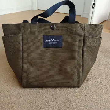 BAGINPROGRESS 토트백