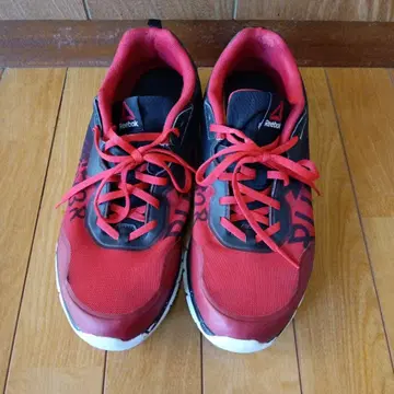 Reebok 러닝화 레드/블랙