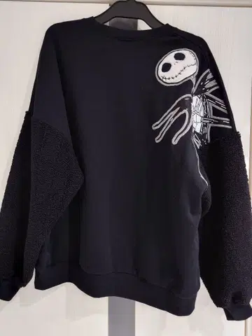 [택 포함 새상품] 잭 스켈링턴 나이트메어 트레이닝복 디즈니 손잡기