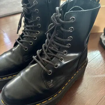 Dr.Martens JADON 8홀 부츠 통굽 UK4 23cm 새상품급