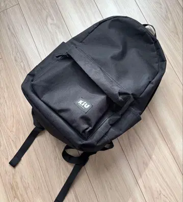 KIU 백팩 블랙