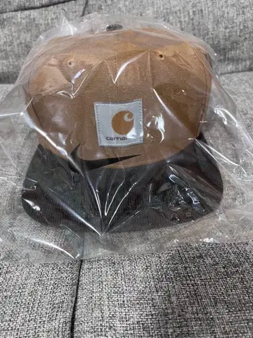 나이키 칼하트 브라운/블랙 스냅백 캡