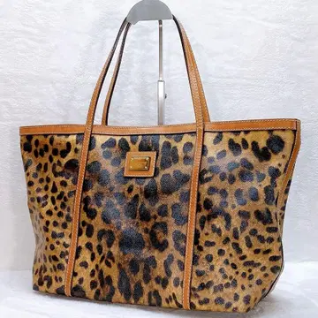 새상품급 돌체앤가바나 토트백 레오파드 로고 A4 수납 PVC