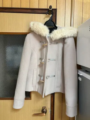 [ 미사용 ] 미슈마슈 숏 기장 더플 코트