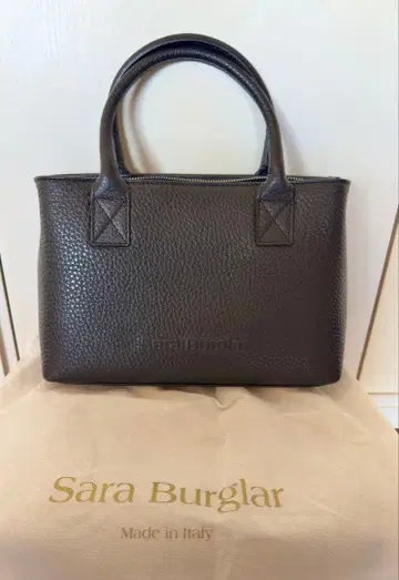 사라 버글러 블랙 토트백