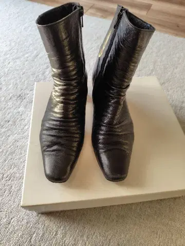 PISAZ 블랙 가죽 지퍼 부츠