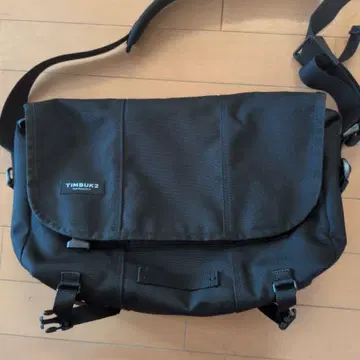 TIMBUK2 블랙 메신저 백