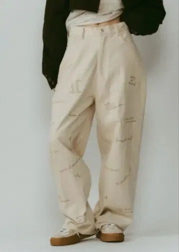 미사용^_^knuthmarf 자수 코듀로이 팬츠