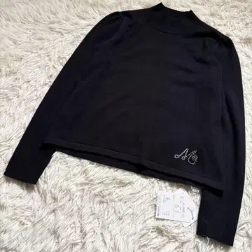 미사용품 M'S GRACY 24년 스팽글 로고 하이넥 니트 M