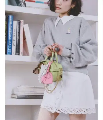 미사용 릴리 브라운 릴리 베어 맨투맨 GLY