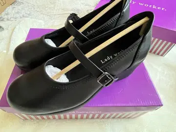 미사용 새상품 Lady Worker 블랙 펌프스 23.5cm