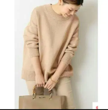 MONICACORDERA 모니카 코르델라 니트 두지엠 클래스