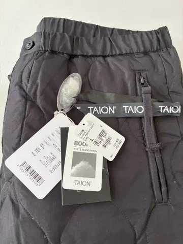 TAION 블랙 다운 퀼팅 팬츠