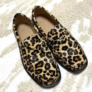 [ 새상품급 ] ZARA 레오파드 무늬 로퍼 송치 사이즈 37