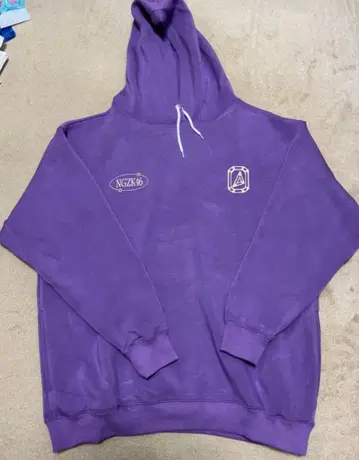 노기자카46 빅 실루엣 후드티 (L 사이즈)