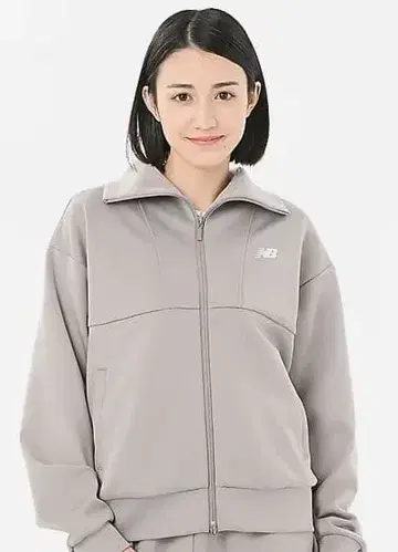 배송비 포함 40% OFF 뉴발란스/여성용 저리 자켓 M 사이즈