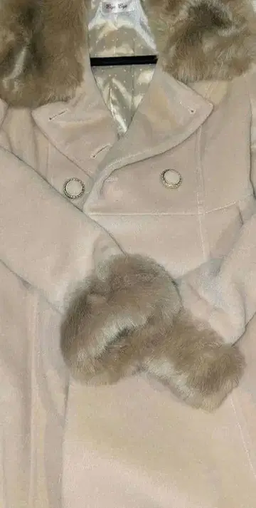 ByeBye 퍼 코트 미사용품 M