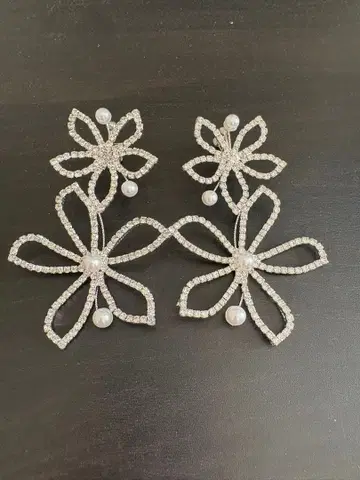 엘리자베스바우어풍 귀걸이 실버