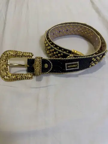 블랙 가죽 골드 스터드 벨트 hermetic@