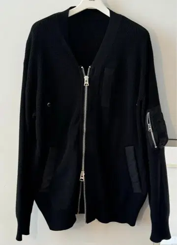 12월 10일까지 sacai 23AW 니트 가디건