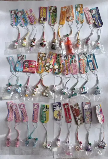 [미개봉] 헬로키티 지역 한정판 끈 스트랩 30개 묶음 판매4