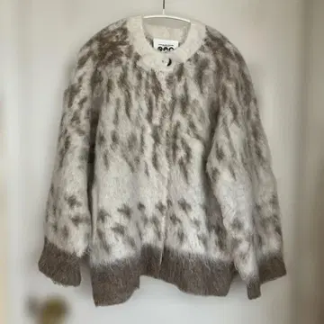 펠리시모 IEDIT 올빼미를 이미지한 코쿤 니트 코트