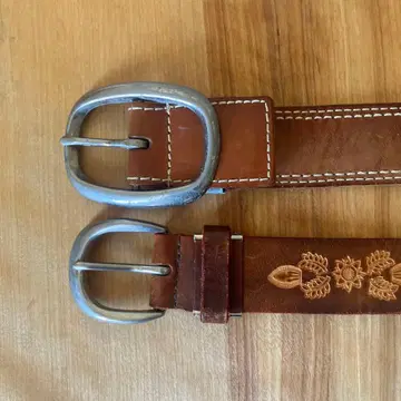 브라운 가죽 자수 벨트 2개 세트