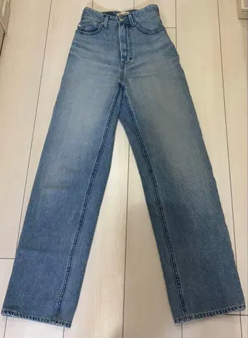 YANUK LEA TVS 22 보이즈 스트레이트 데님