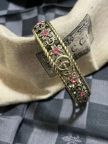 새상품급 GG 로고 플라워 모티브 빈티지 뱅글 정말 귀여워요!