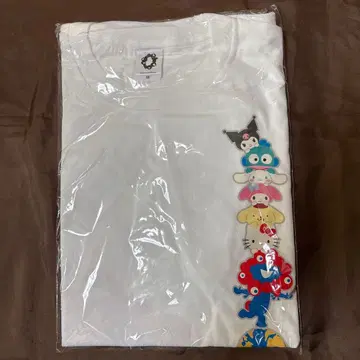 산리오 EXPO 2025 T셔츠 M 사이즈