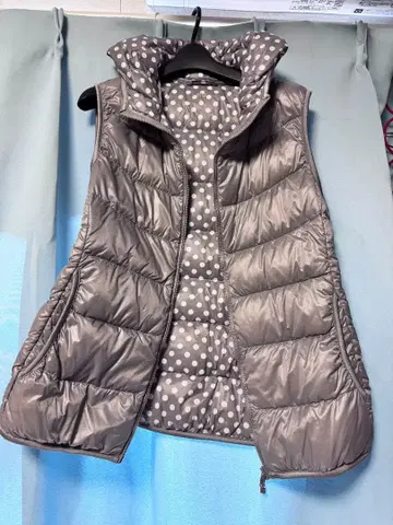 유니클로 다운 베스트