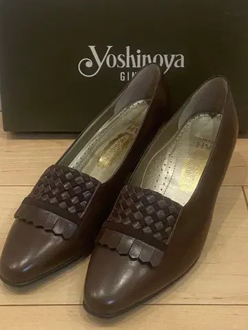 [ 새상품급 ] 긴자 요시노야 인트레차트 가죽 펌프스 24cm