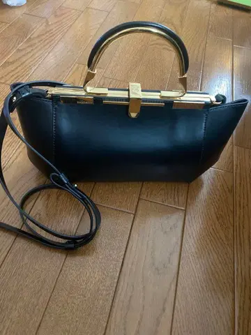 잔케티 암렛 블랙