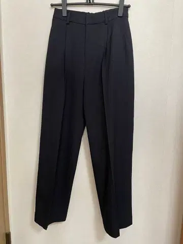 어반 리서치 도어스 네이비 스트레이트 레그 슬랙스