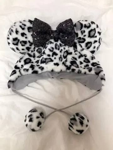 디즈니 레오파드 무늬 팬캡 화이트 블랙