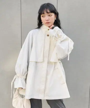 FREAK'S STORE 배색 스티치 리본 개더 코트