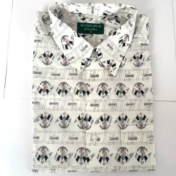 AMUSINGWEAR 반팔 셔츠 패턴 제품 화이트