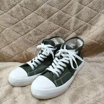 H&M 올리브 그린 하이컷 스니커즈 26.5cm