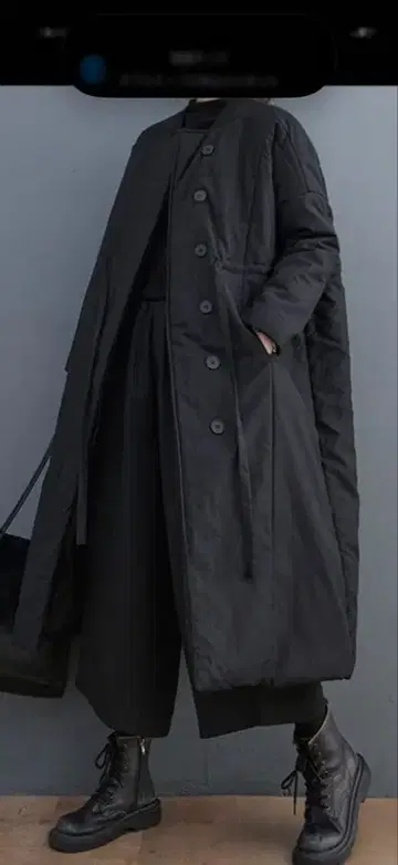 블랙 롱 퀼팅 코트