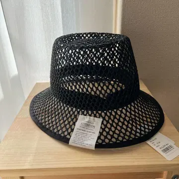 [ 새상품 택 포함 ] La Maison de lyllis 블랙 밀짚모자