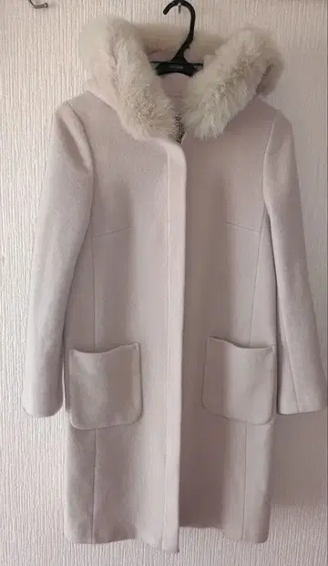 아푸와이저 리셰 핑크 페슈 울 코트 퍼 포함