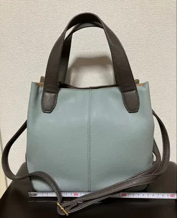 스카이블루와 그레이 숄더백