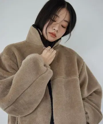 GALLARDAGALANTE(개럴개런트) 보아 자켓 코트