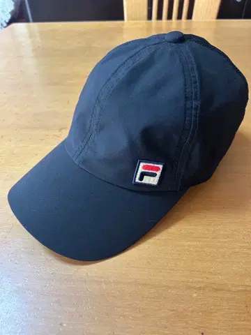 FILA 블랙 캡 사이즈 55-57cm