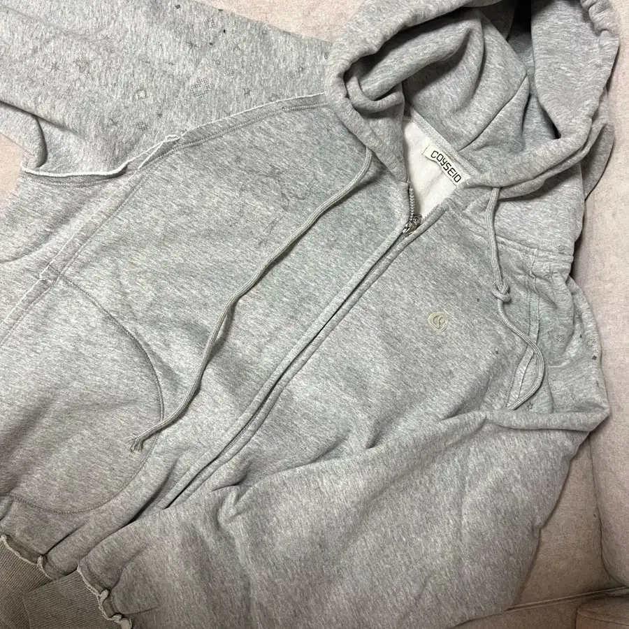 COYSEIO | 코이세이오 Koiseio Soft Knit Zip-up Stripe on Bunjang