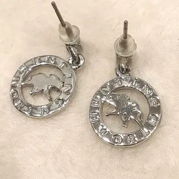 레어 디자인 헌팅월드 귀걸이 실버 코끼리 로고 마크