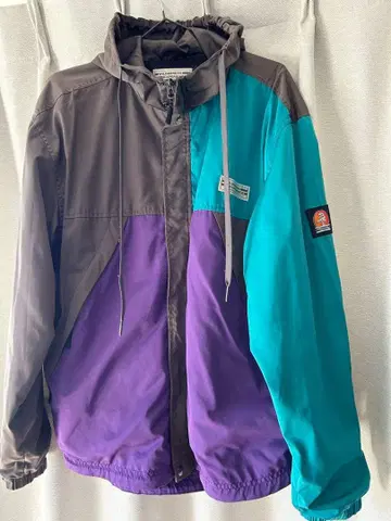 WILDERNESS EXPERIENCE 나일론 자켓