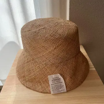 [ 새상품 택 포함 ] La Maison de lyllis cloche