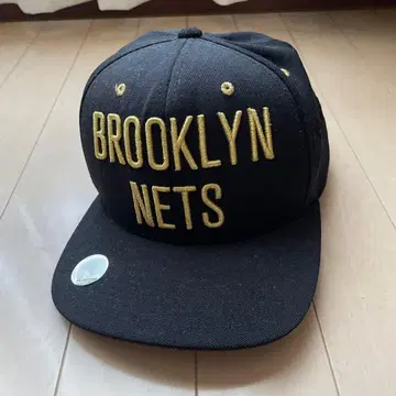 [ 새상품급 ] BROOKLYN NETS 캡 블랙/골드 NBA